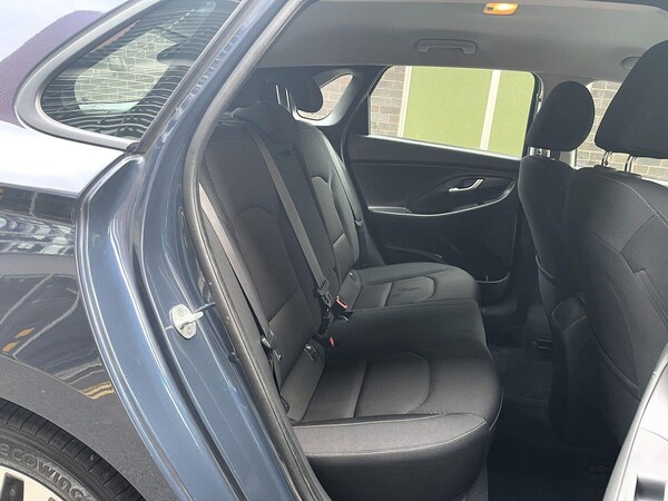 Used Hyundai i30 2017 for sale - 74983878: Photo 41