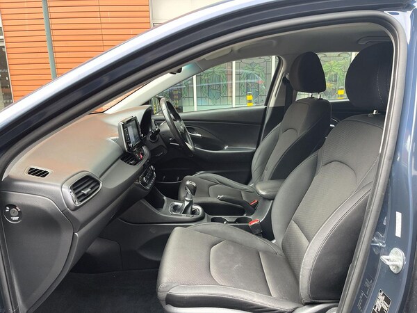 Used Hyundai i30 2017 for sale - 74983878: Photo 43