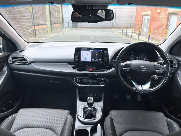 Used Hyundai i30 2017 for sale - 74983878: Photo 46