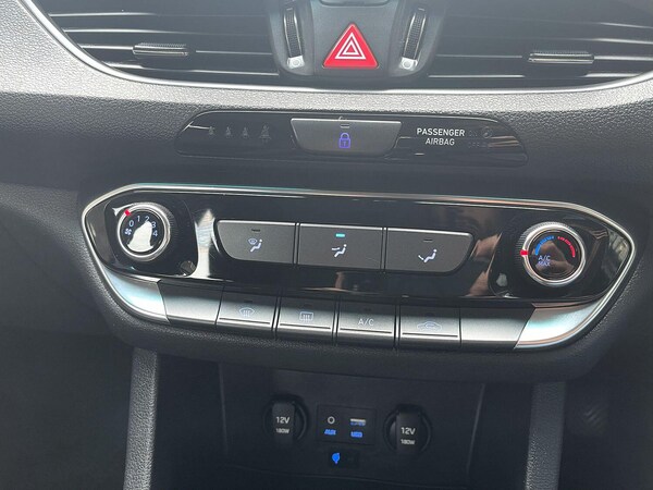 Used Hyundai i30 2017 for sale - 74983878: Photo 56