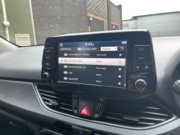 Used Hyundai i30 2017 for sale - 74983878: Photo 65