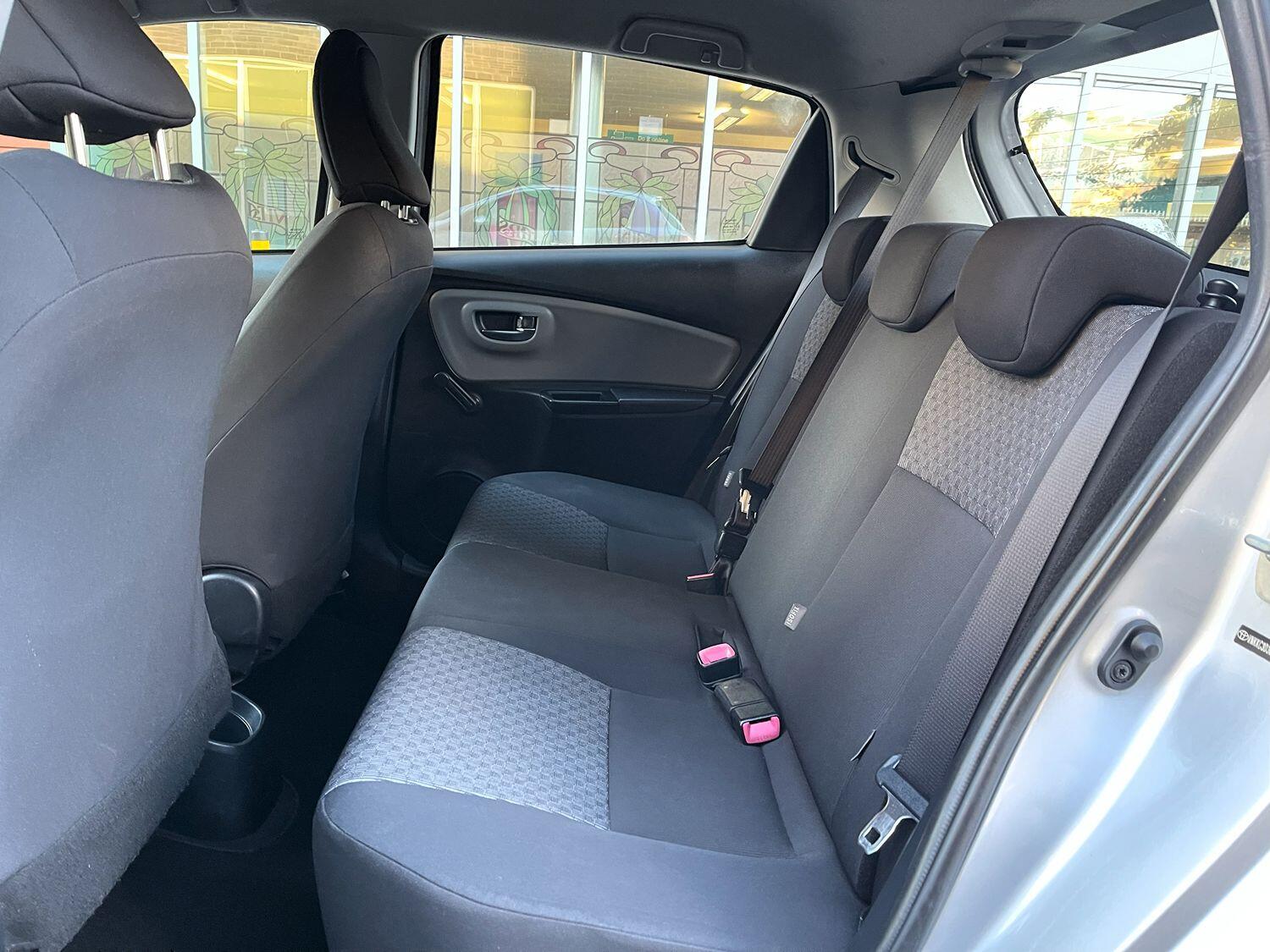 Used Toyota Yaris 2015 for sale - 75925106: Photo 11