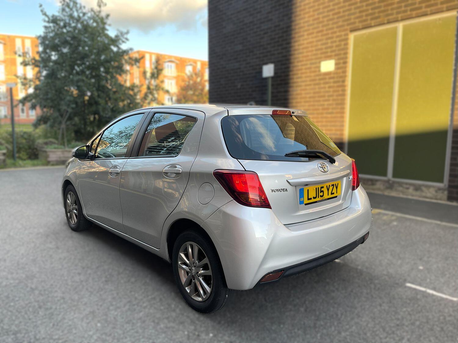 Used Toyota Yaris 2015 for sale - 75925106: Photo 30