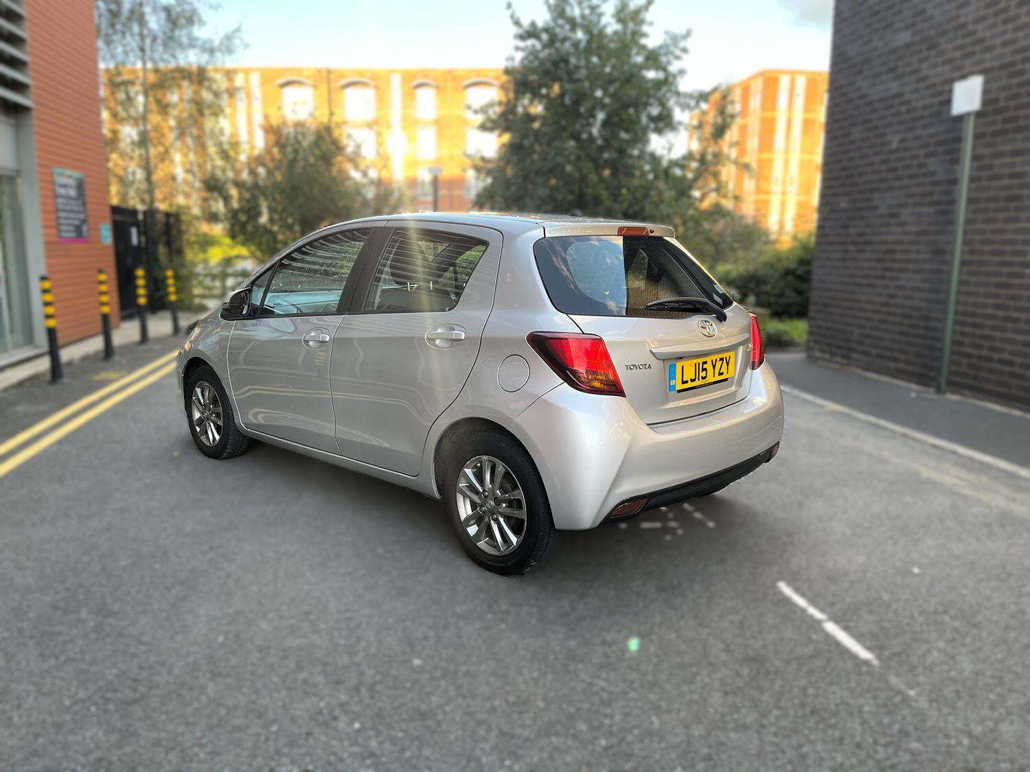 Used Toyota Yaris 2015 for sale - 75925106: Photo 36