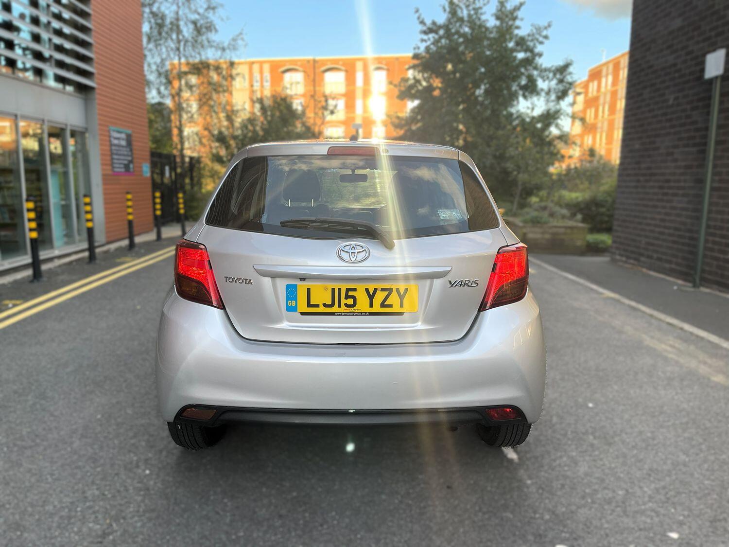 Used Toyota Yaris 2015 for sale - 75925106: Photo 38