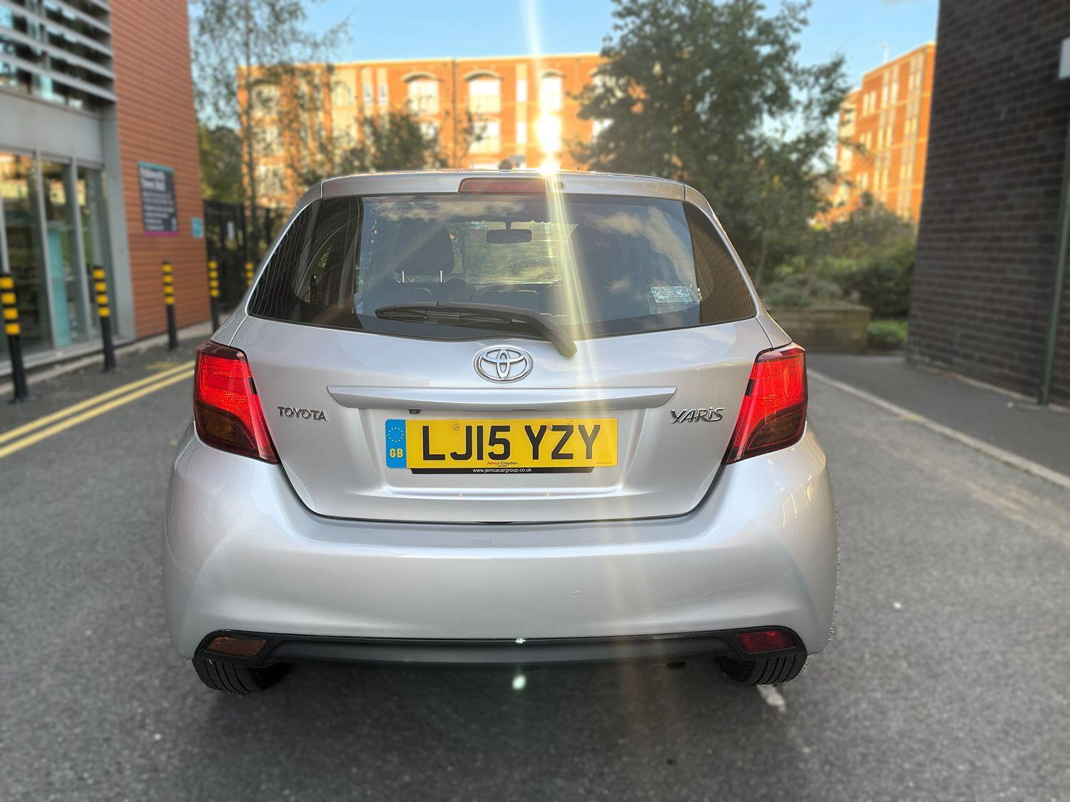 Used Toyota Yaris 2015 for sale - 75925106: Photo 42