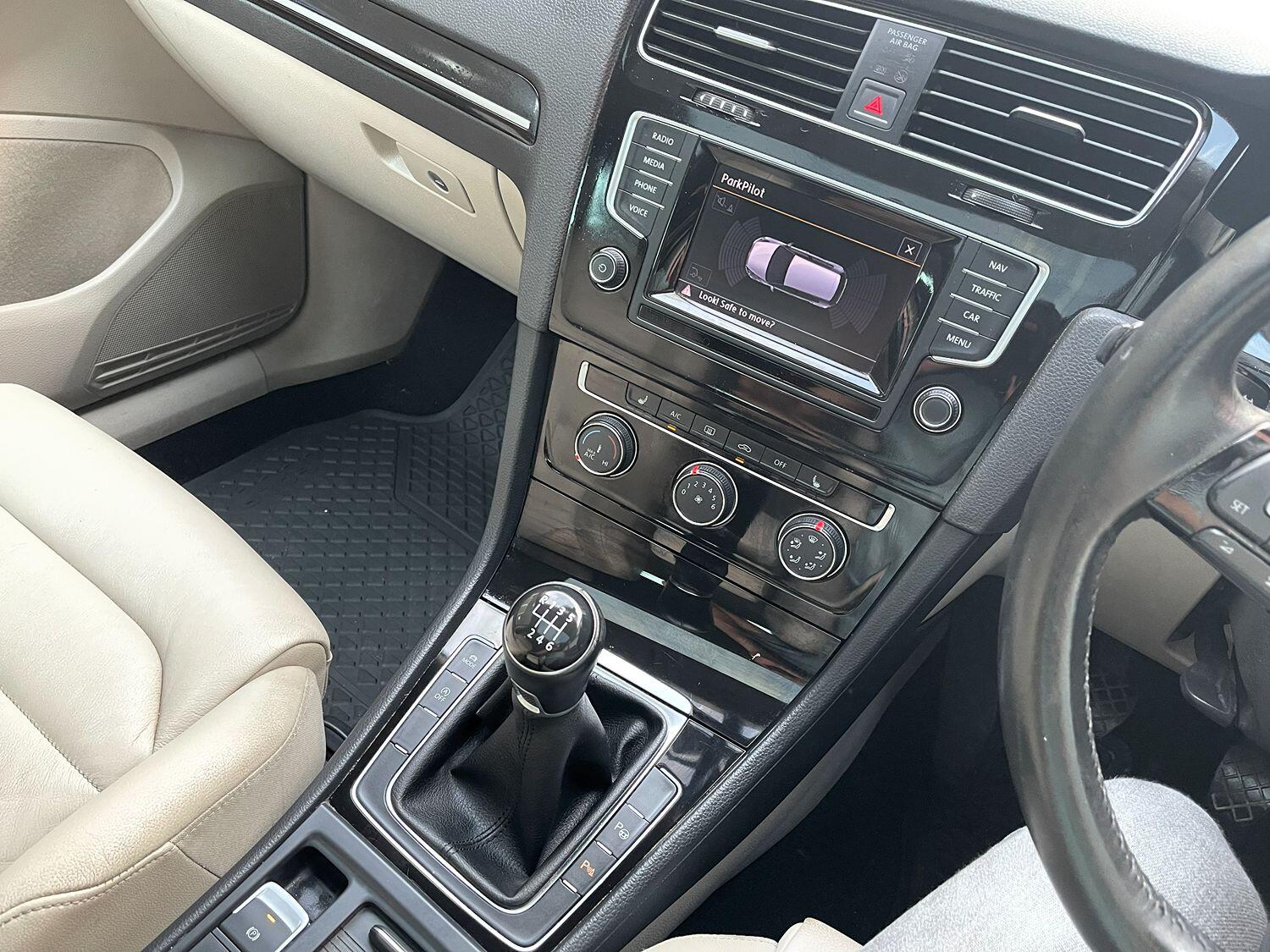 Used Volkswagen Golf 2014 for sale - 76483077: Photo 40