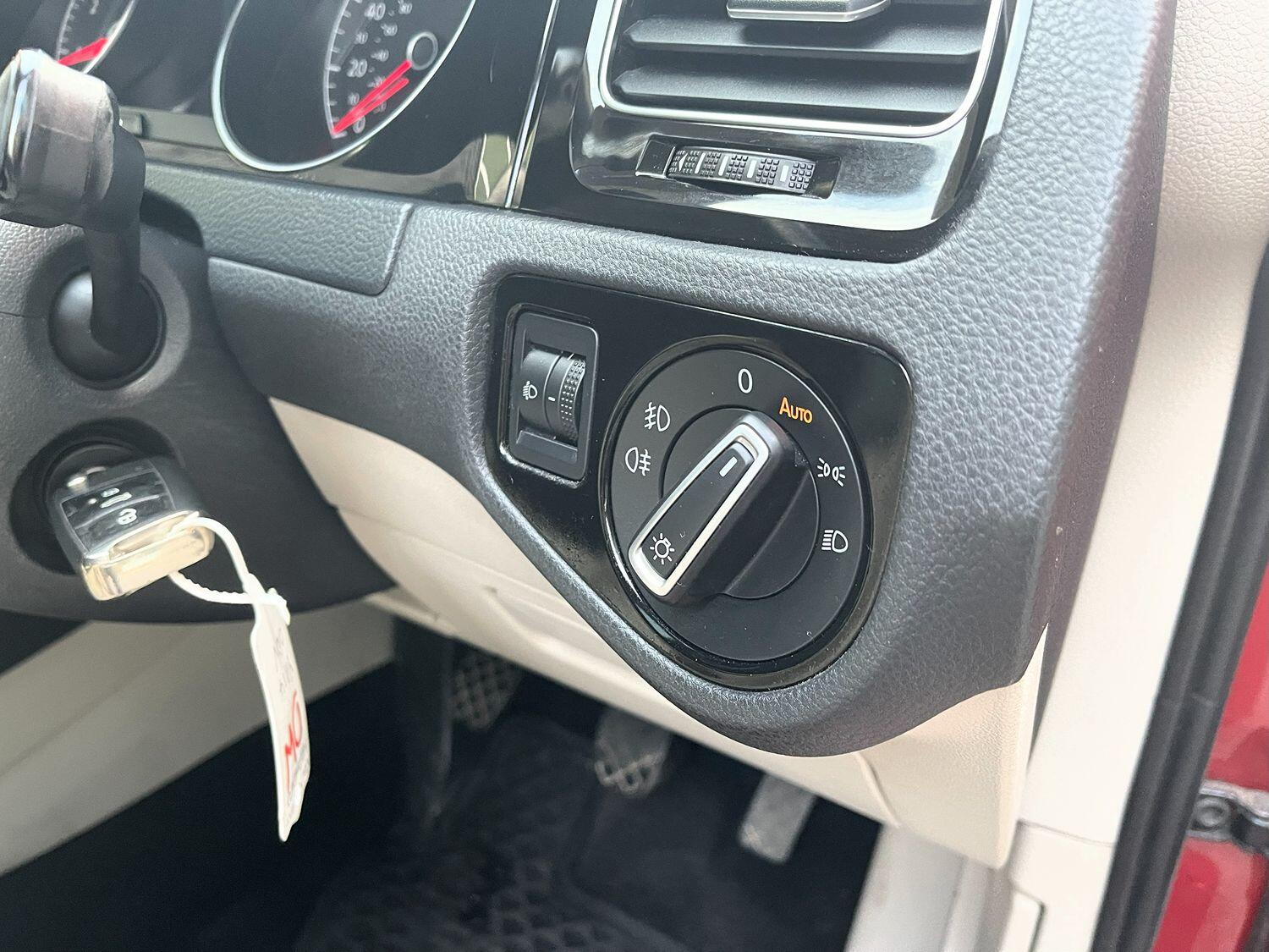 Used Volkswagen Golf 2014 for sale - 76483077: Photo 41