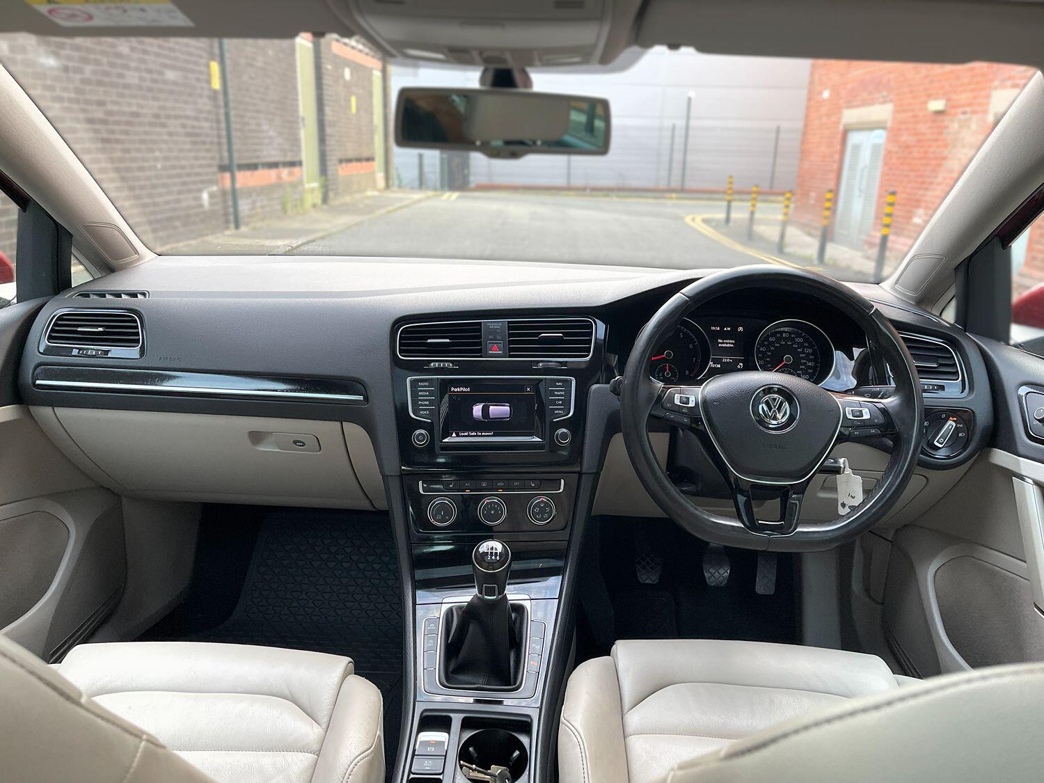 Used Volkswagen Golf 2014 for sale - 76483077: Photo 54