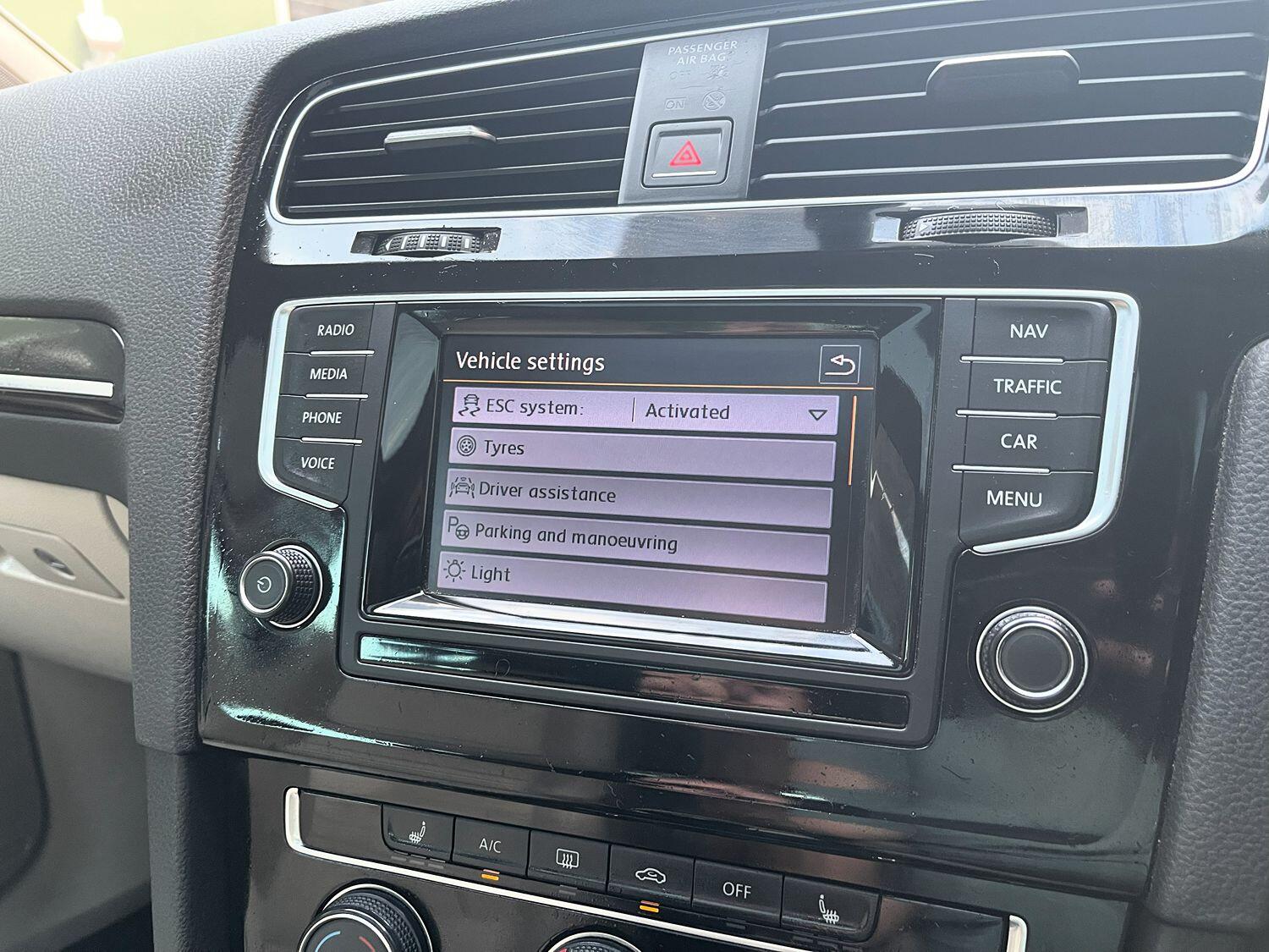 Used Volkswagen Golf 2014 for sale - 76483077: Photo 72