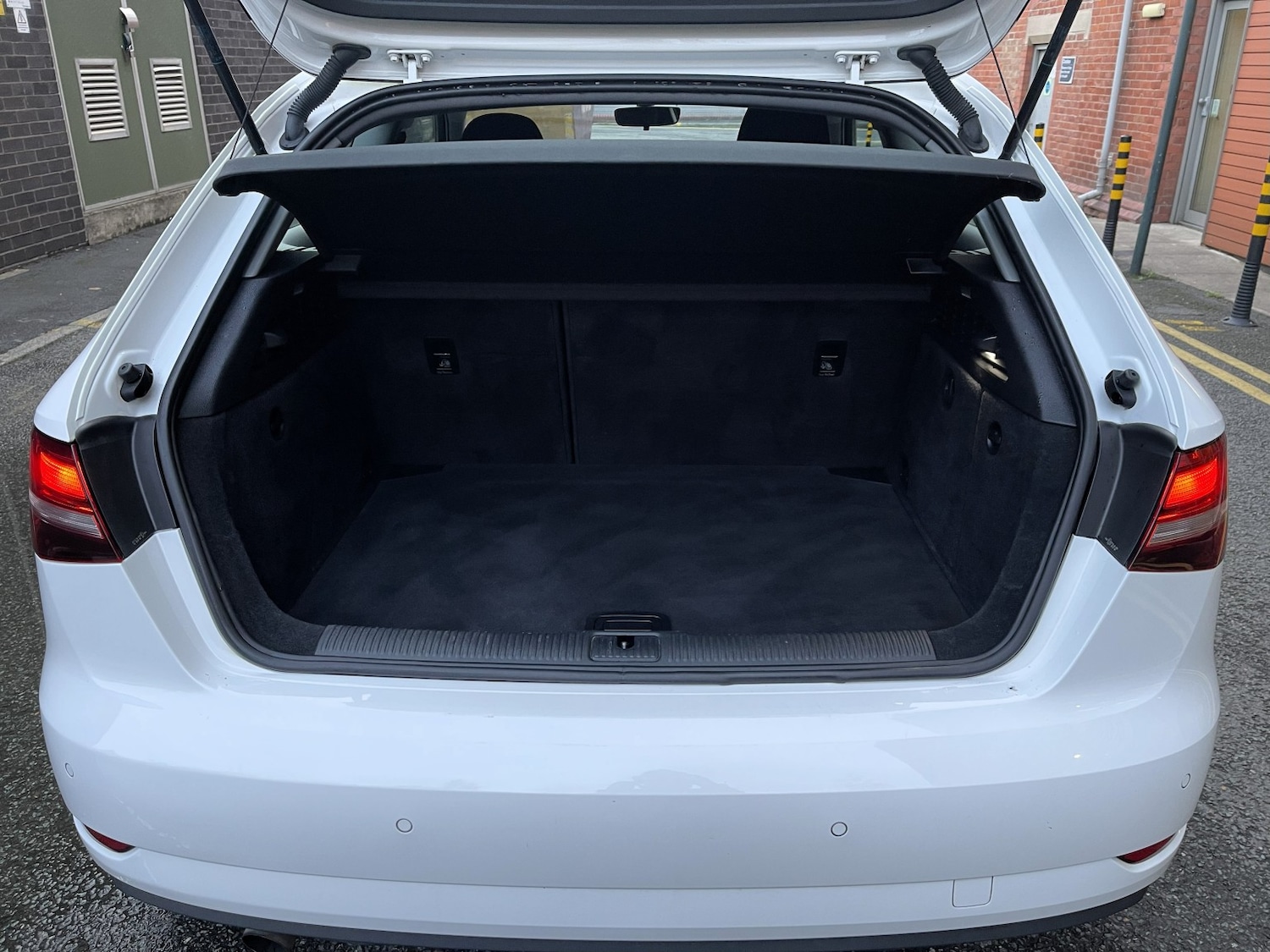 Used Audi A3 2016 for sale - 76510806: Photo 11