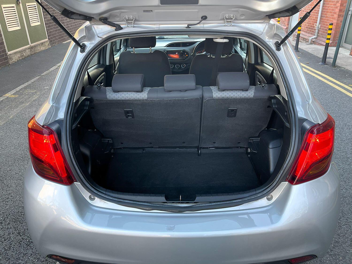 Used Toyota Yaris 2015 for sale - 76482972: Photo 10