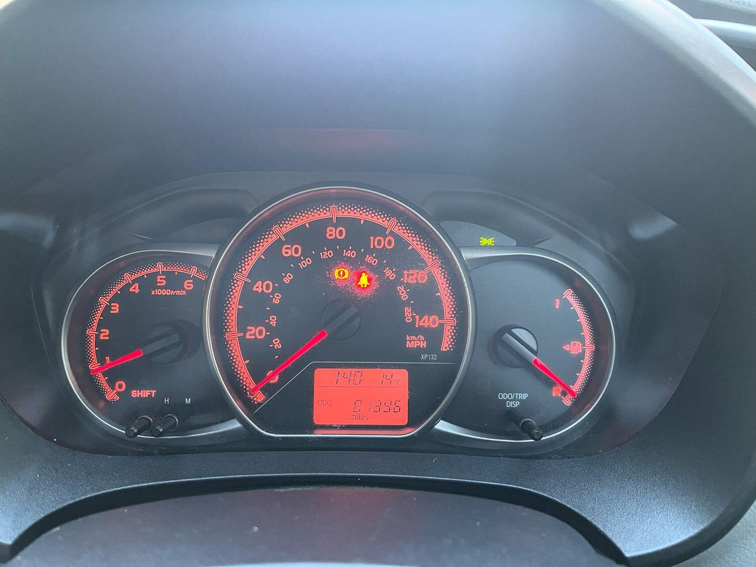 Used Toyota Yaris 2015 for sale - 76482972: Photo 14