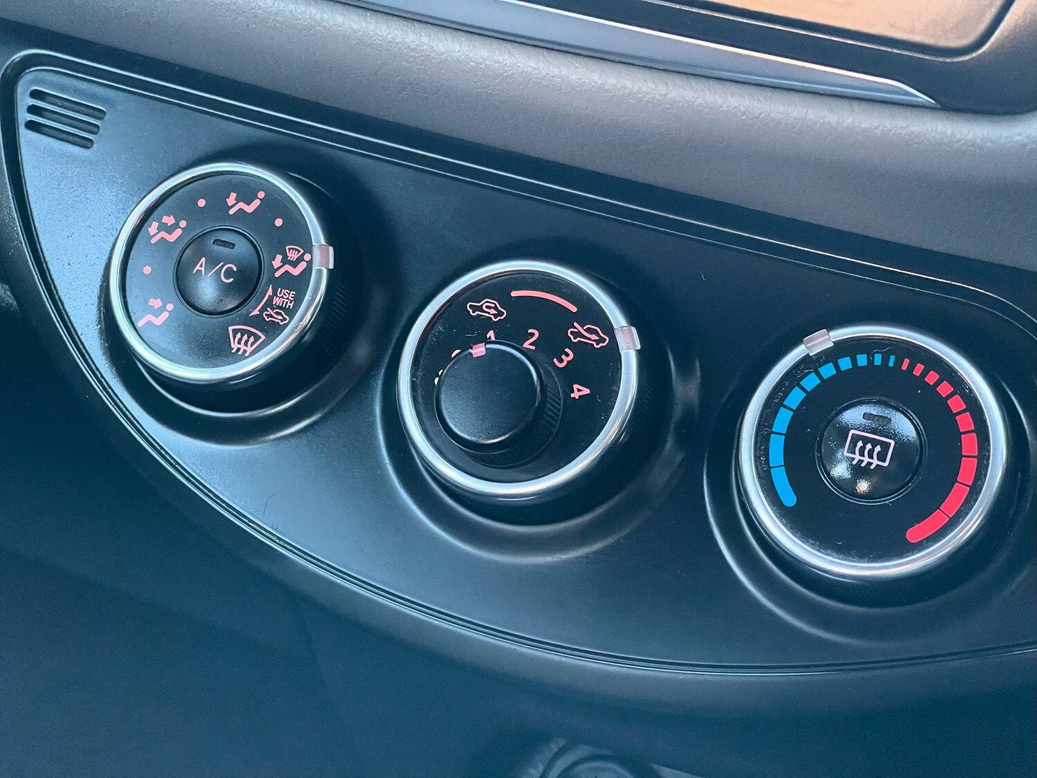 Used Toyota Yaris 2015 for sale - 76482972: Photo 18