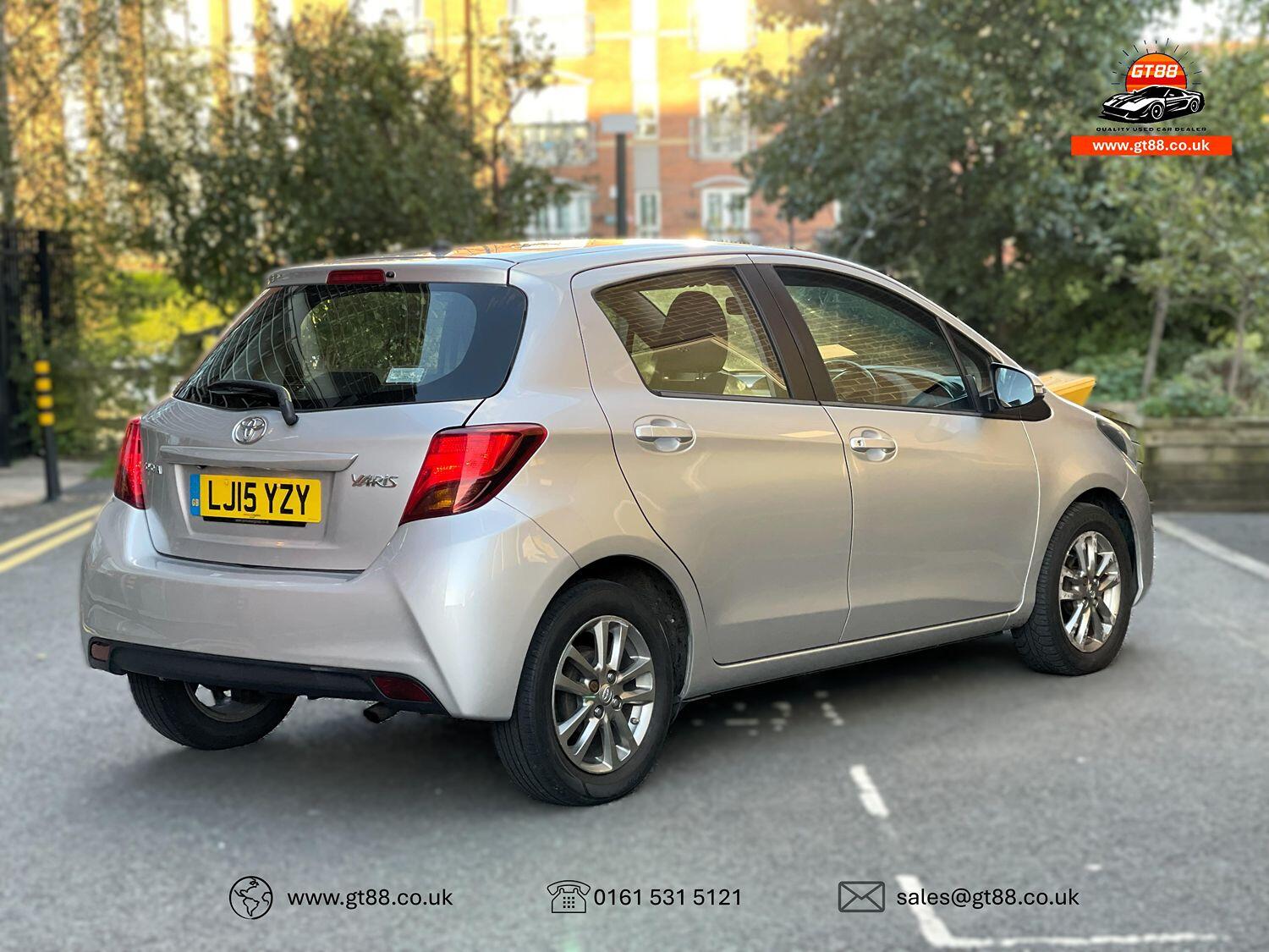 Used Toyota Yaris 2015 for sale - 76482972: Photo 2
