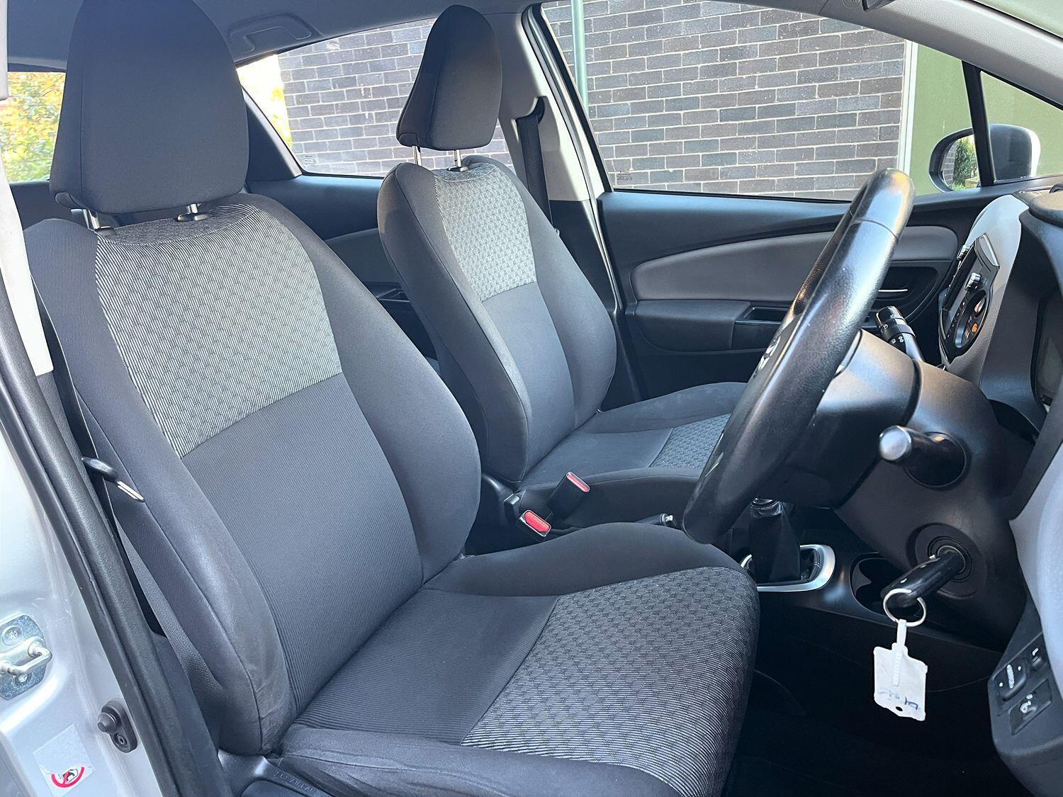 Used Toyota Yaris 2015 for sale - 76482972: Photo 3