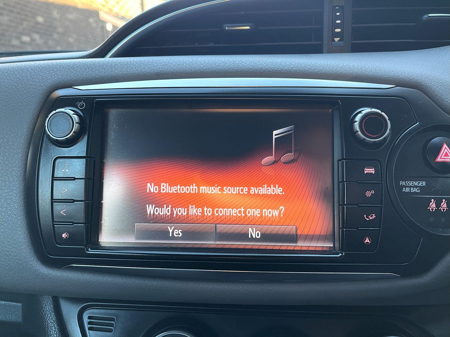 Used Toyota Yaris 2015 for sale - 76482972: Photo 58