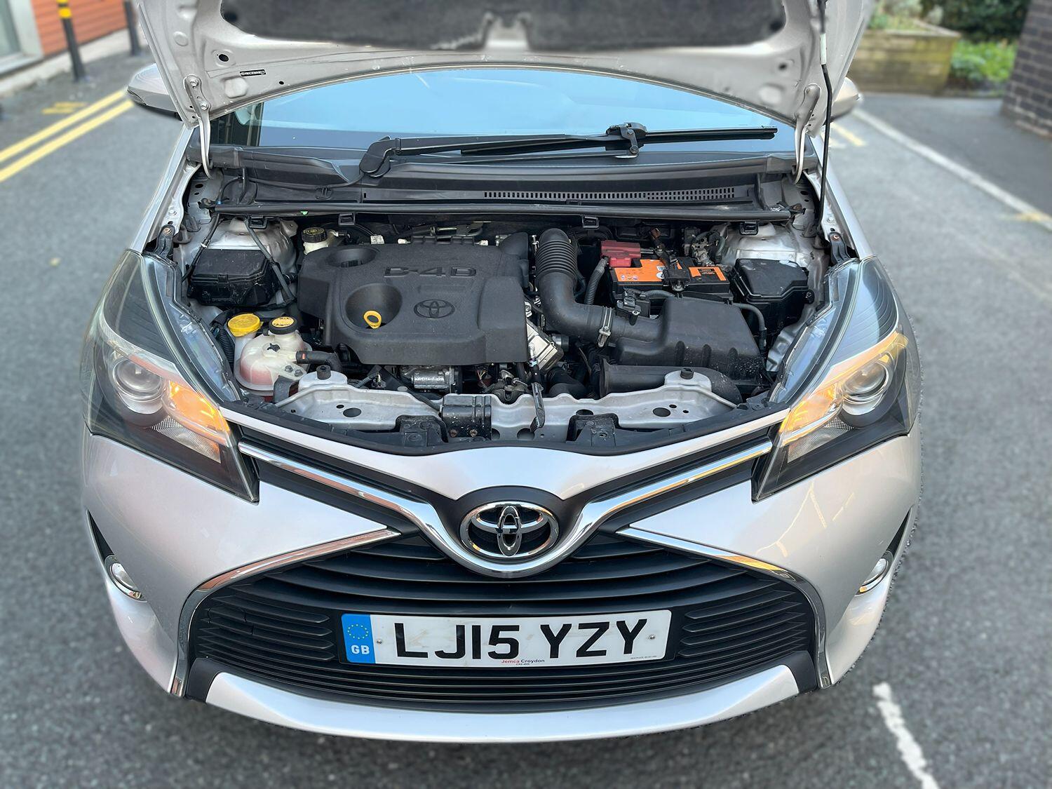 Used Toyota Yaris 2015 for sale - 76482972: Photo 9