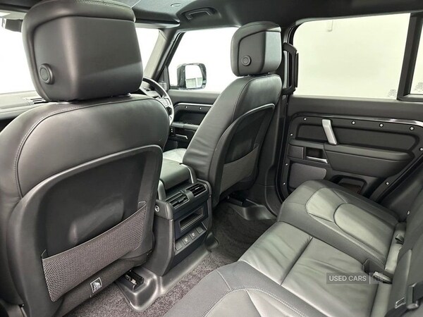Used Land Rover Defender 2024 for sale - 76153712: Photo 10