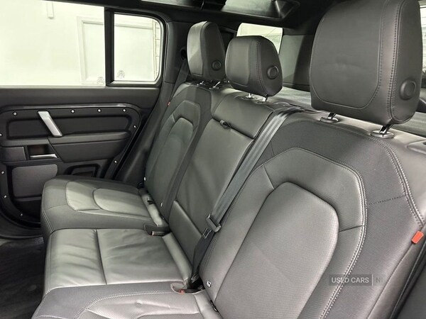 Used Land Rover Defender 2024 for sale - 76153712: Photo 11
