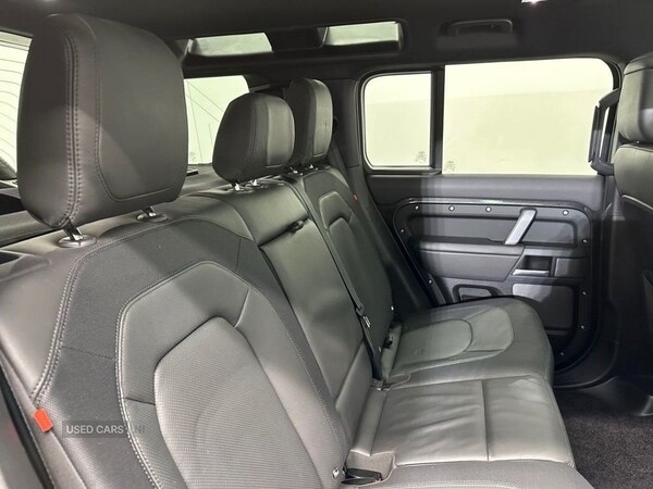 Used Land Rover Defender 2024 for sale - 76153712: Photo 12