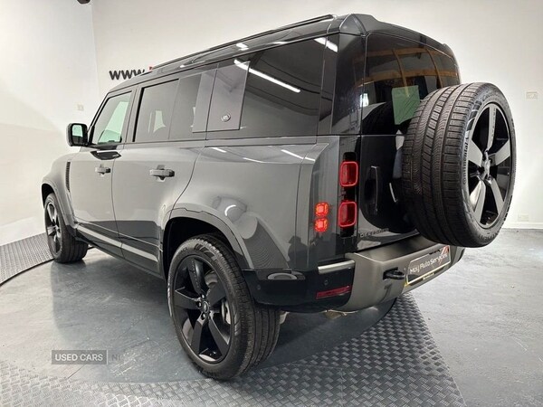 Used Land Rover Defender 2024 for sale - 76153712: Photo 4