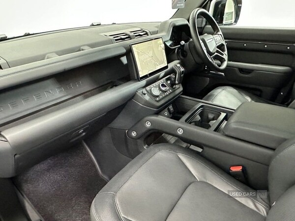 Used Land Rover Defender 2024 for sale - 76153712: Photo 8