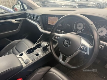 Used Volkswagen Touareg 2018 for sale - 75459974: Photo