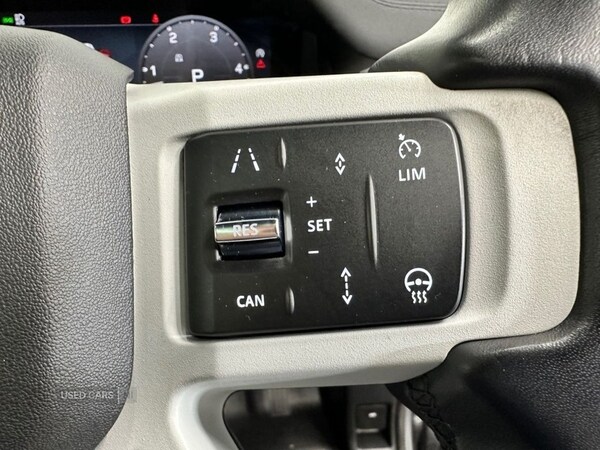 Used Land Rover Defender 2023 for sale - 75647626: Photo 13