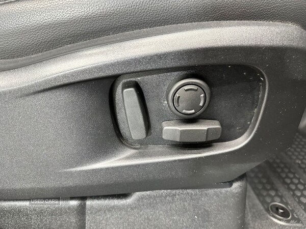 Used Land Rover Defender 2023 for sale - 75647626: Photo 23