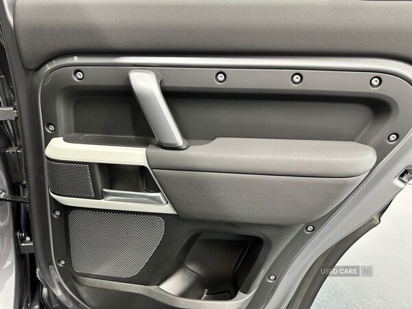 Used Land Rover Defender 2023 for sale - 75647626: Photo 25