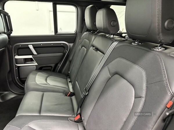 Used Land Rover Defender 2023 for sale - 75647626: Photo 30