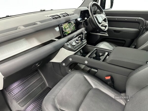 Used Land Rover Defender 2023 for sale - 75647626: Photo 31