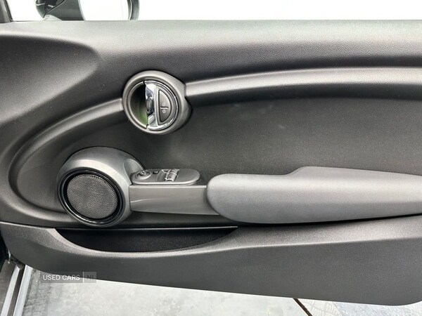 Used MINI Hatch 2018 for sale - 76296283: Photo 17