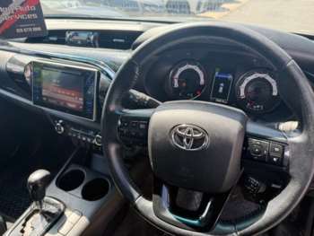 Used Toyota Hilux 2019 for sale - 74668658: Photo