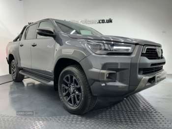 Used Toyota Hilux 2023 for sale - 74800325: Photo
