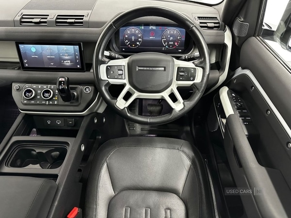 Used Land Rover Defender 2021 for sale - 77050399: Photo 12