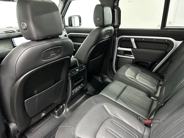 Used Land Rover Defender 2021 for sale - 77050399: Photo 31
