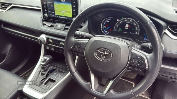 Used Toyota RAV4 2021 for sale - 76139022: Photo 3
