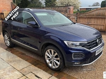 Used Volkswagen T-Roc 2019 for sale - 78388517: Photo