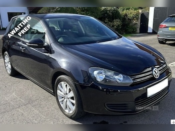 Volkswagen - Golf