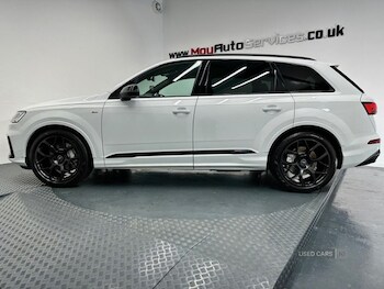 Used Audi Q7 2020 for sale - 77050405: Photo
