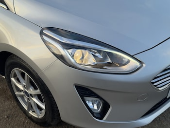 Used Ford Fiesta 2017 for sale - 77466079: Photo