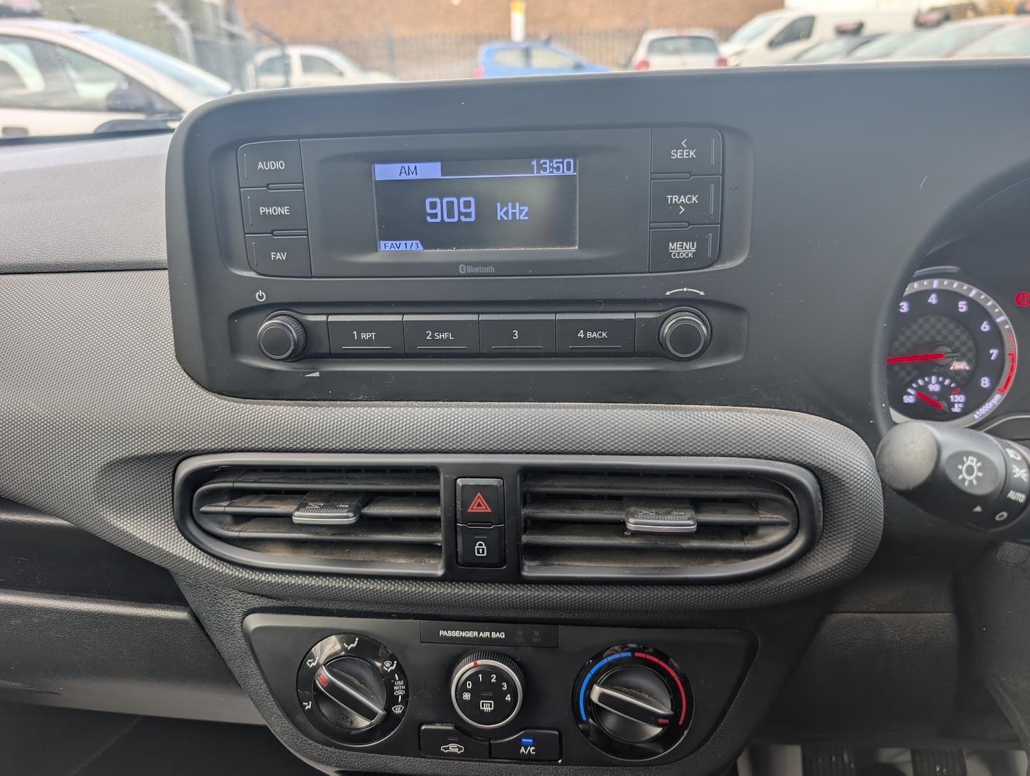 Used Hyundai i10 2022 for sale - 77393590: Photo 21