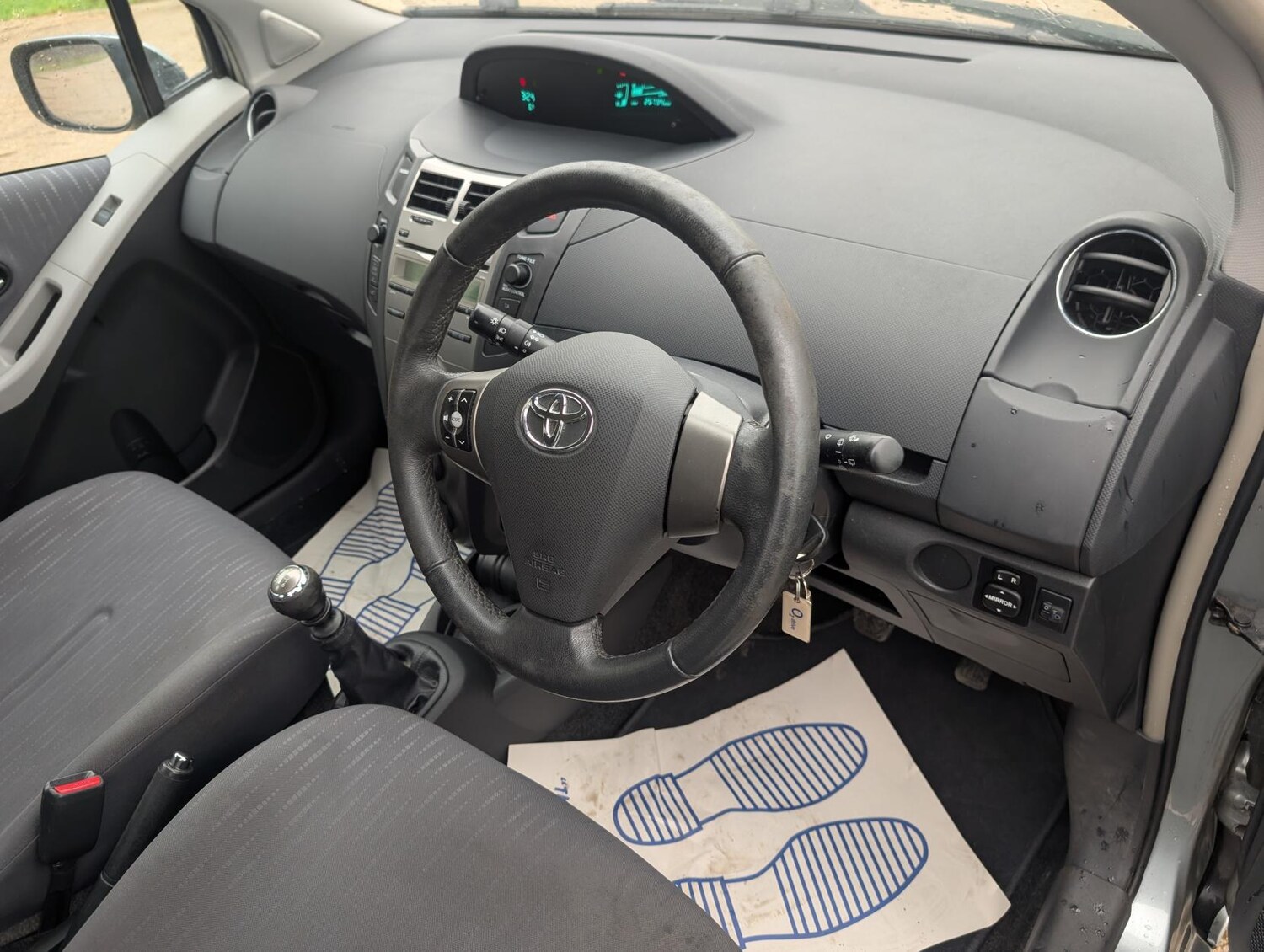 Used Toyota Yaris 2009 for sale - 77555022: Photo 34