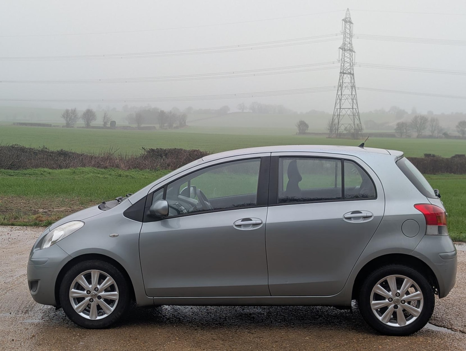 Used Toyota Yaris 2009 for sale - 77555022: Photo 4