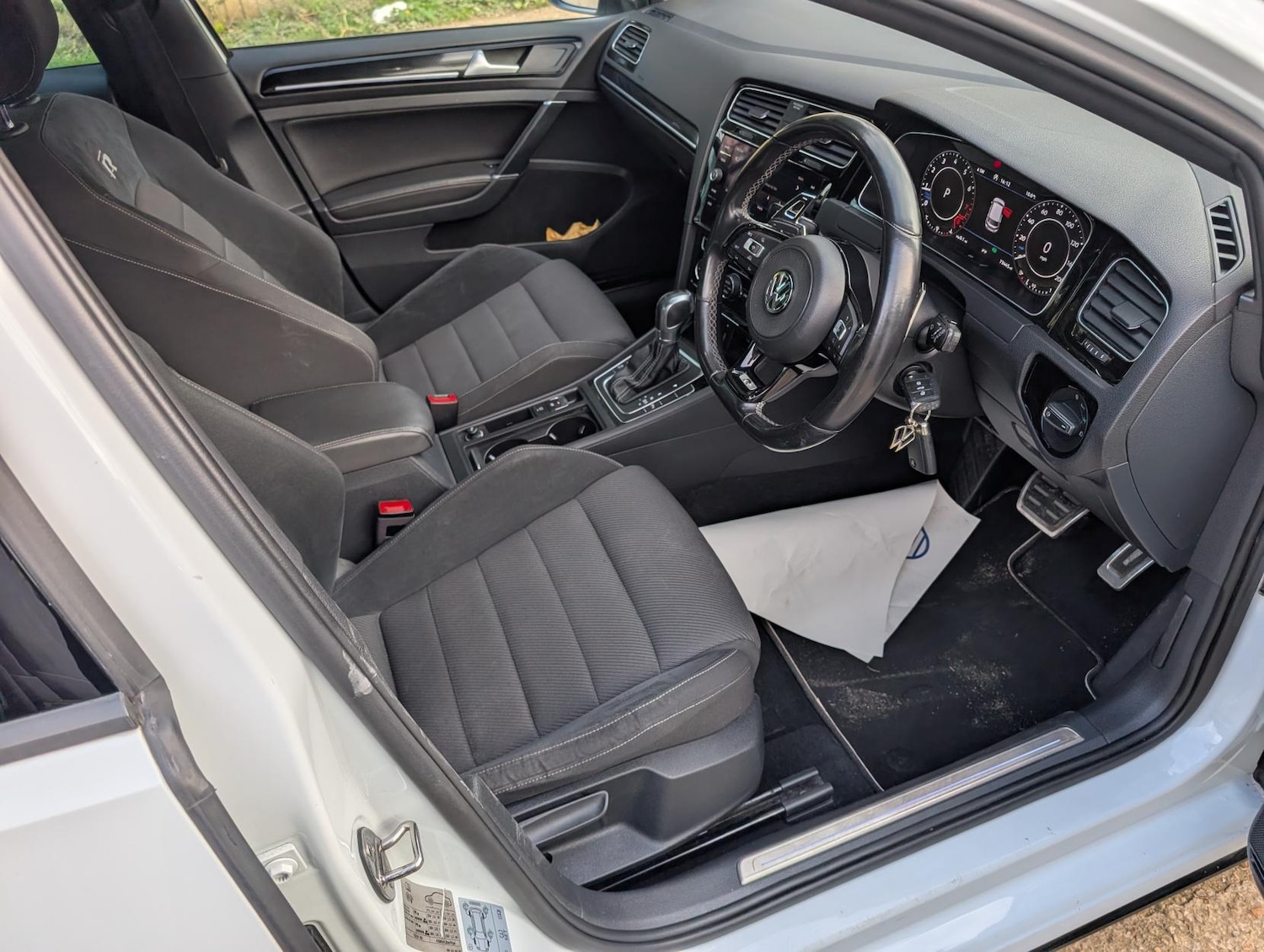 Used Volkswagen Golf 2018 for sale - 77739520: Photo 16