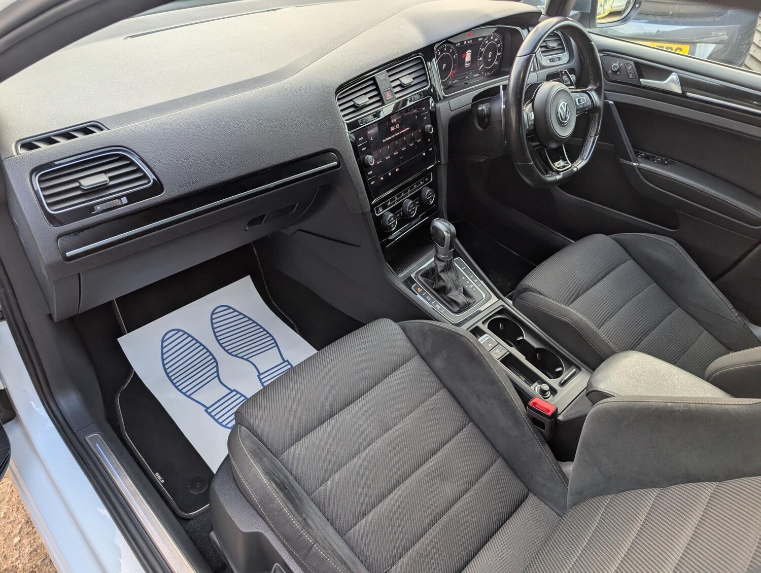 Used Volkswagen Golf 2018 for sale - 77739520: Photo 18