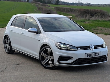 Used Volkswagen Golf 2018 for sale - 77739520: Photo