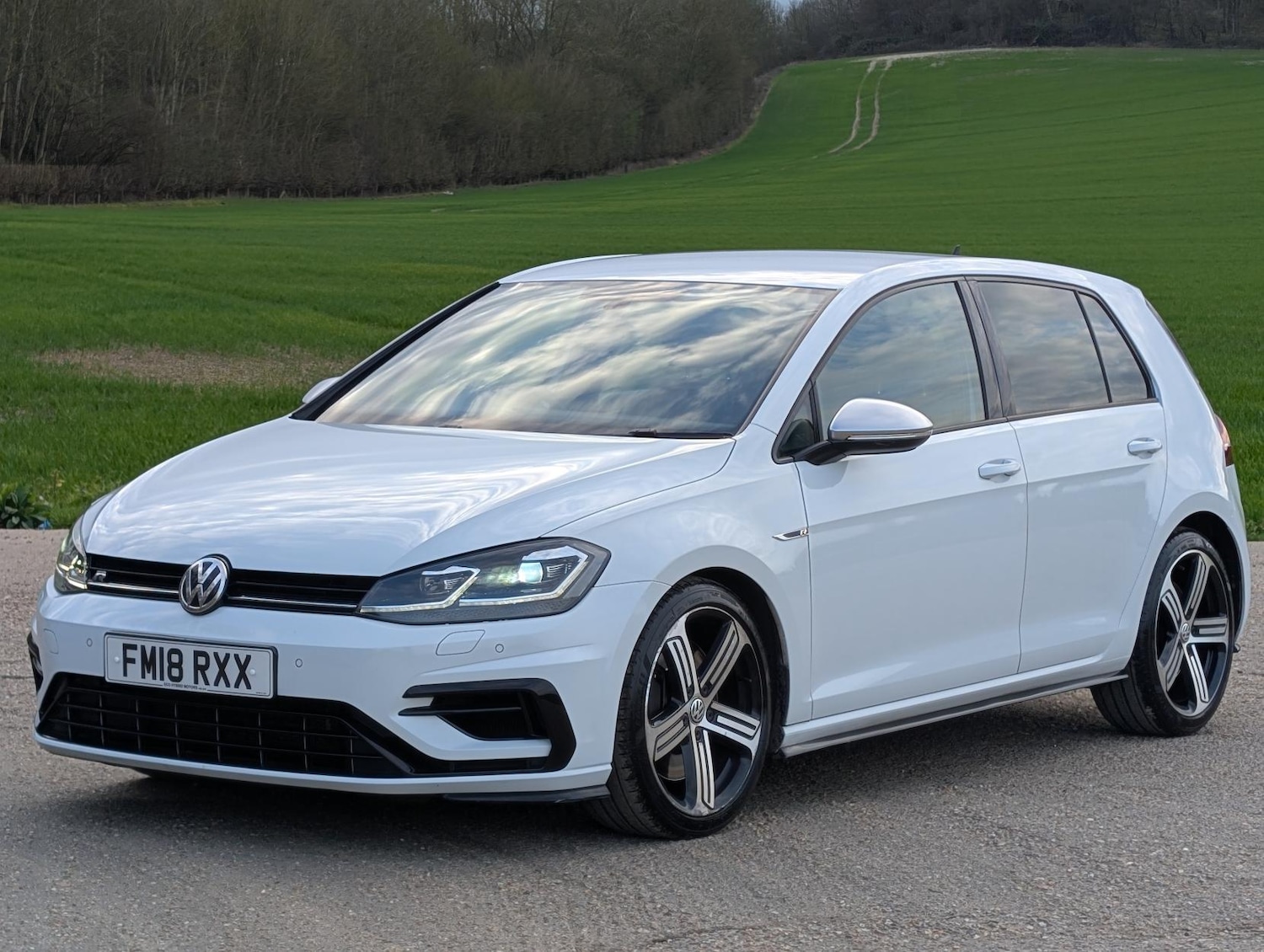 Used Volkswagen Golf 2018 for sale - 77739520: Photo 3